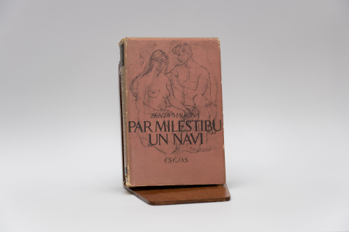 Par mīlestību un nāvi. Esejas.